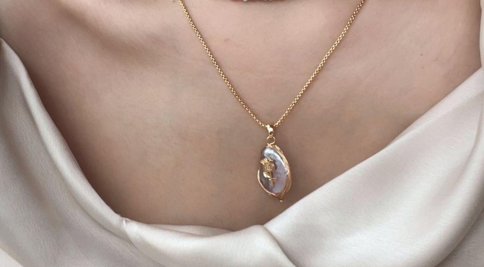 Baroque Pearl Pendant Necklace – Vintage Style Long Sweater Chain
