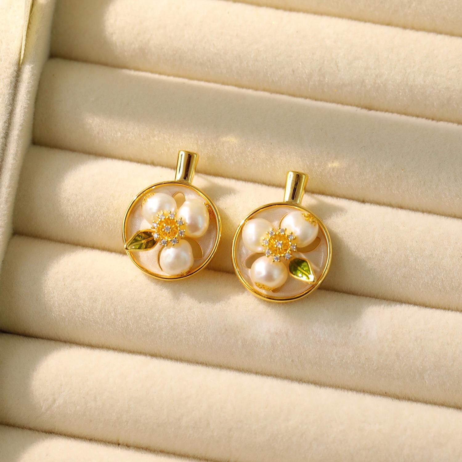 Monet Garden Baroque Pearl Earrings – Vintage Oil Painting Style Drop
