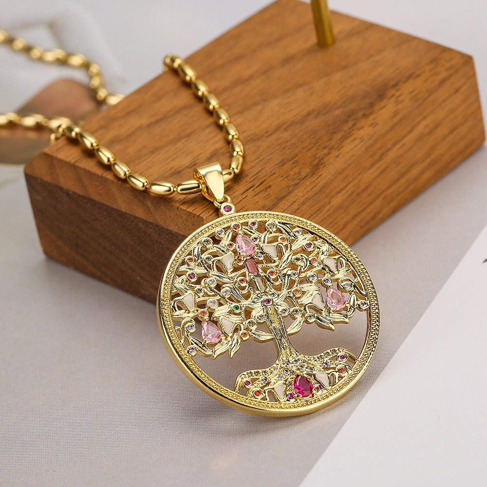 Tree of Life Medallion Necklace – Symbol of Growth & Strength