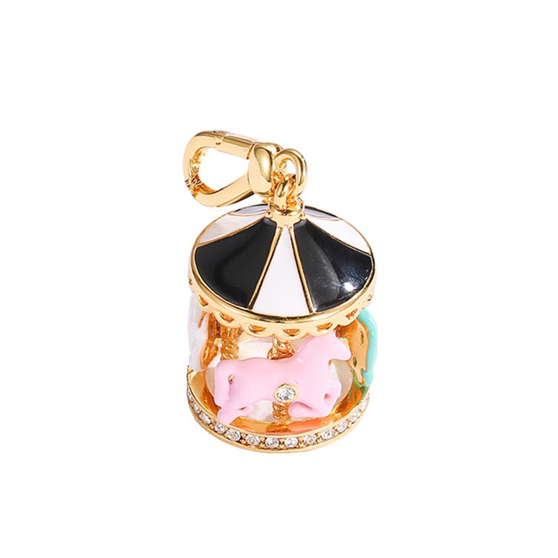 Carousel Horse Necklace – Vintage Merry-Go-Round Charm Pendant, Enamel Crystal Carousel Jewelry, Whimsical Gold Necklace for Women