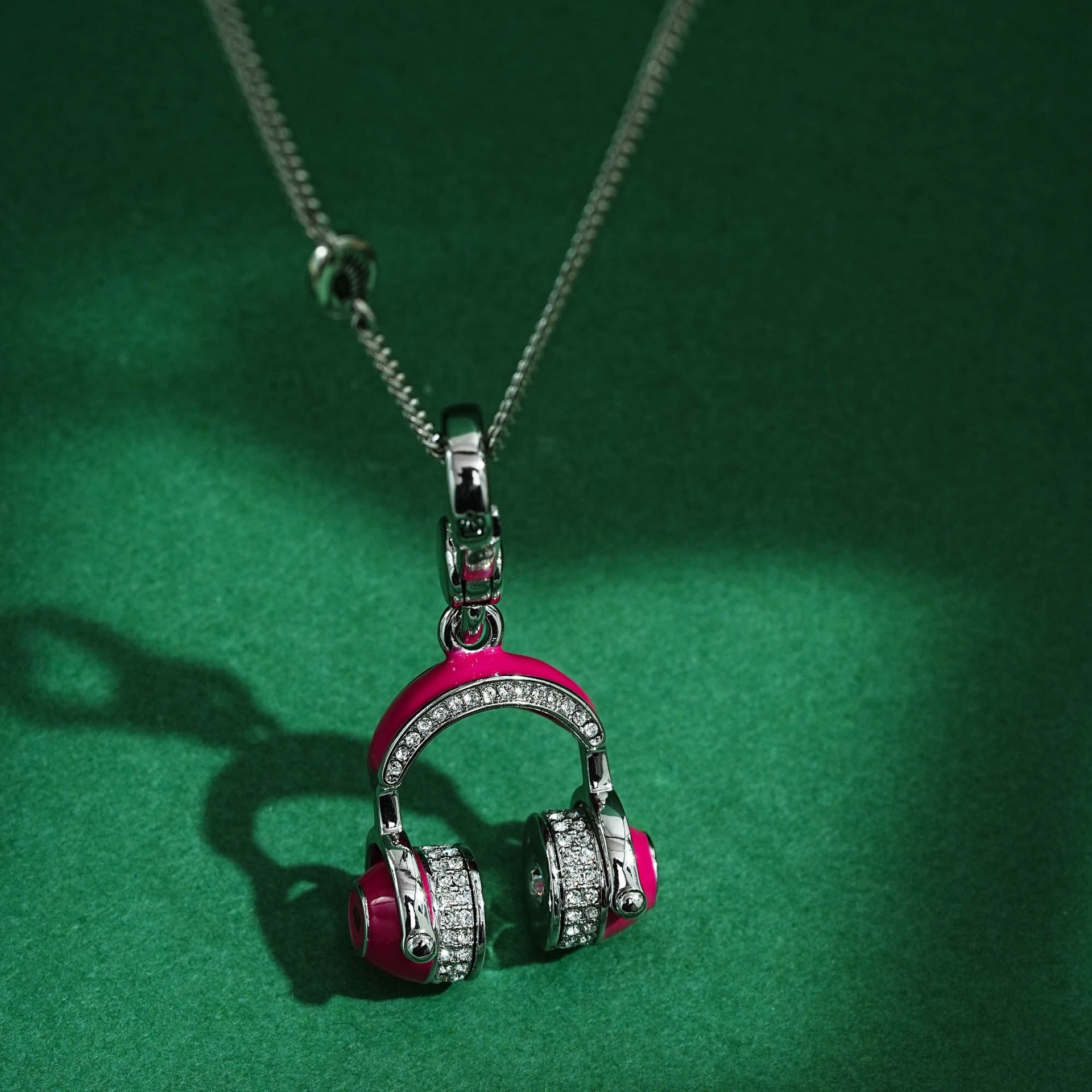 Pink Headphones Charm Necklace – Music Lover Pendant Necklace, DJ & Audio Enthusiast Jewelry, Cute Crystal Headset Charm