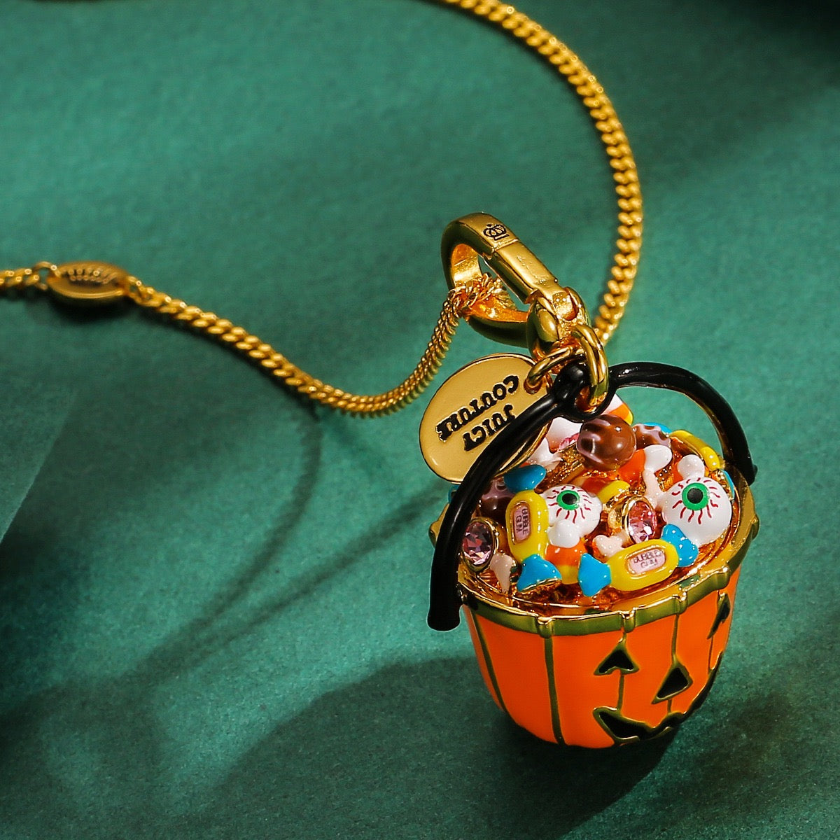 Halloween Pumpkin Candy Bucket Necklace – Trick-or-Treat Charm Pendant, Spooky Cute Halloween Jewelry, Festive Fall Accessory