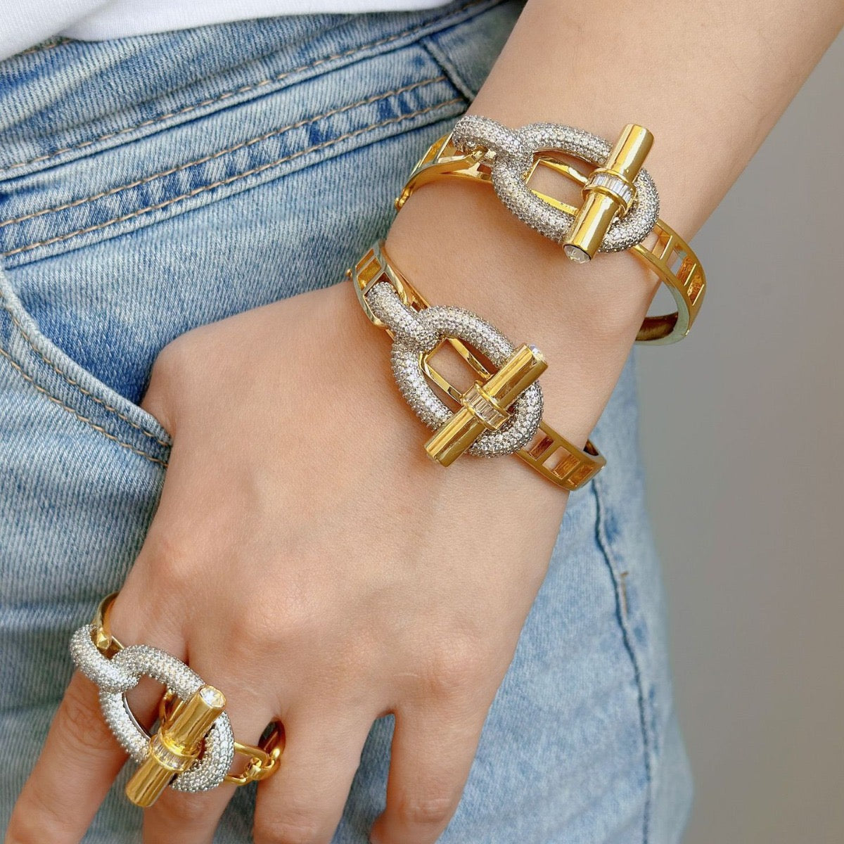 Luxury Knot Crystal Bracelet & Ring Set – Gold-Plated Statement Jewelry Collection for Women